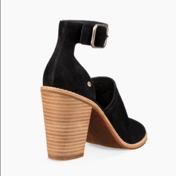 UGG Black Suede Ankle Strap Peep Toe Sandals - Picture 7 of 8
